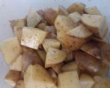 A picture of step 7 of Easy Potato Wedges.