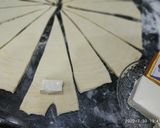 صورة لخطوة 5 من وصفة كرواسون مالح 🥐🥐1