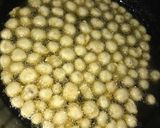A picture of step 4 of Peanut burger.