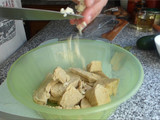 Seitan estufado com puré de batata