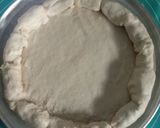 Foto langkah ke 4 dari resep Pizza Daging & Sosis.