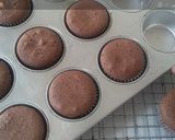 Foto langkah ke 6 dari resep Coklat Cupcake.