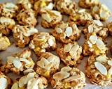 Oat flake cookies with peaches, greek honey and almonds recipe step 7 photo