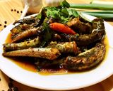 Hình bước làm 3 của món Cá Kèo Kho Rau Răm