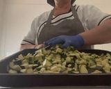 Foto del passaggio 2 della ricetta Zucchine al Forno