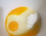 Foto langkah ke 2 dari resep Bolu Susu Lembang [Kukus].