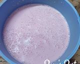 A picture of step 3 of Strawberry Lassi.