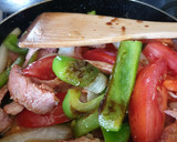 Foto del paso 4 de la receta: Lomo Saltado Peruano