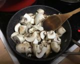 Foto del paso 1 de la receta: Champiñones con jamón