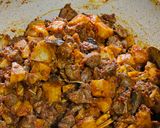 Foto langkah ke 4 dari resep Sambal Goreng Kentang Hati dan Ampela Ayam.