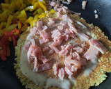 Foto del paso 6 de la receta: Torticas de coliflor a la pizza🧀🍕🍍🥓🌶️