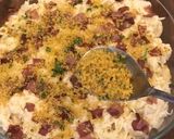Foto langkah ke 8 dari resep Cheesy Crumble Mac And Cheese.