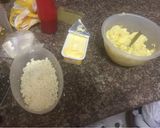 Foto del paso 2 de la receta: Muchines o Bolitas de yuca con queso