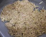 A picture of step 2 of Lauki ka halwa.