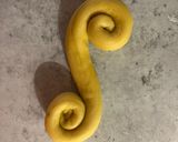 Foto del passaggio 4 della ricetta Lussekatter - Brioche svedesi di Santa Lucia allo zafferano