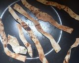 Foto langkah ke 2 dari resep Simple Tortilla Strips Salad.