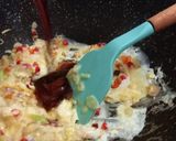 Foto langkah ke 8 dari resep Nasi Indomie Goreng Serai.
