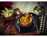A picture of step 12 of Bengali: Till-Kasundi Murgi or Chicken Curry in the Sesame-Mu.