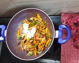 A picture of step 4 of Paneer Jalfrezi.