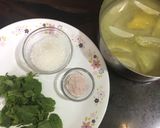 A picture of step 1 of Mango Mint Cooler.