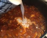 Gombapaprikás tésztával recept fázis 3 fotója