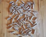 Foto del passaggio 11 della ricetta Cavatelli a tre dita al grano arso con pomodorini infornati e funghi cardoncelli