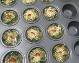 Foto langkah ke 2 dari resep Caramelized Onion & Spinach Frittata.