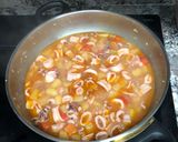 Foto del paso 7 de la receta Sepia con Patatas y Mariscos