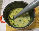 Appenzeller sajtos 🧀 cukkini 🥒 krémleves szarvasgombaolajjal 🍄 recept fázis 6 fotója
