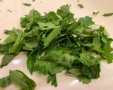 Hình bước làm 1 của món Mỳ chũ gà trộn (Phở gà trộn)