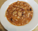 Foto del paso 7 de la receta: Pulpo cocido con alubias blancas cocida