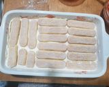 Foto del paso 4 de la receta: Tiramisú de fresas