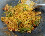 Foto langkah ke 3 dari resep 20. Mie nyemek simpel.
