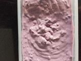 Helado de yogur con cerezas y arándanos