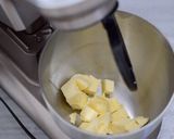 عکس مرحله 2 از دستور طرز تهیه باترکریم آمریکایی برای تزیین و خامه کشی انواع کیک و کاپ کیک