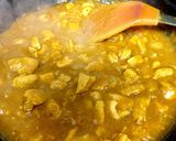 A picture of step 5 of My Chicken Curry over Cheesey Chips 😋.