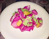 Foto del paso 4 de la receta: Ensalada de rosas y choclitos