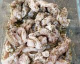 Foto del paso 3 de la receta: Tostas de lomo marinado