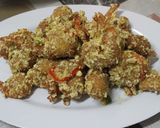 Foto langkah ke 8 dari resep Udang Telor Asin Spesial (Gampang Banget).
