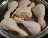 Foto del paso 2 de la receta: Jamoncitos de pollo con tomate