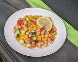 Nyári csicseriborsó saláta recept fázis 3 fotója