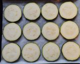 Mini cukkini pizzák recept fázis 1 fotója