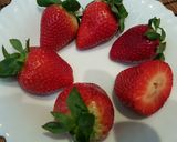 Foto del paso 1 de la receta Fresas con nata bañadas en caramelo