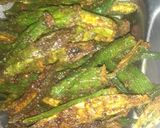 A picture of step 4 of Crispy Fry Okra.
