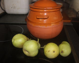 Foto del paso 2 de la receta: Peras al vino en olla de barro