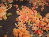 Spaghetti con salsa y salchichas