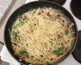 A picture of step 6 of Cheese, Mushroom, onion and pepper omelette.