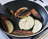 Vörösborban párolt marha fehérpecsenye recept fázis 5 fotója