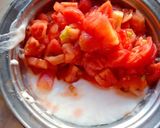 A picture of step 17 of Smoky qeema karahi.