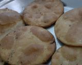 તીખી પૂરી (Tikhi Poori Recipe In Gujarati) રેસીપી સ્ટેપ2ફોટો